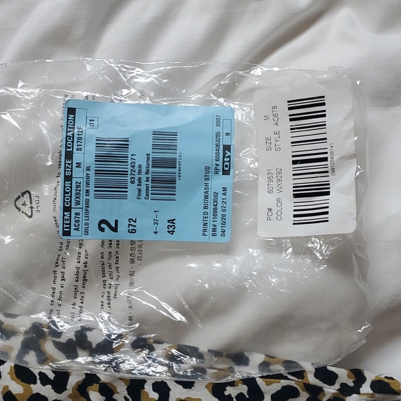 NWT J.Crew Animal print studio tee-Small - Picture 4 of 10